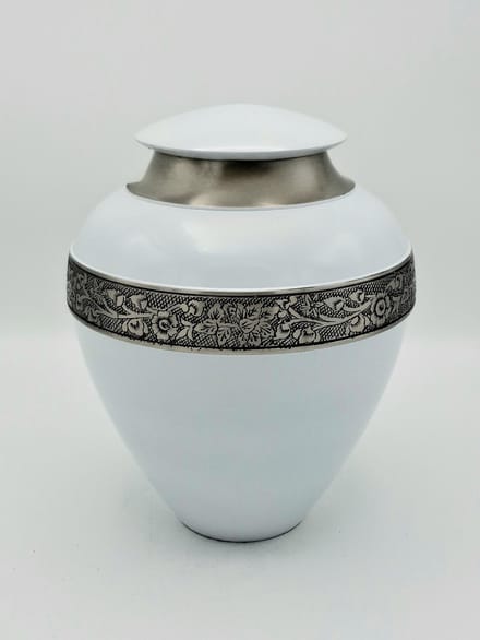 Urn Delphi Engraved White