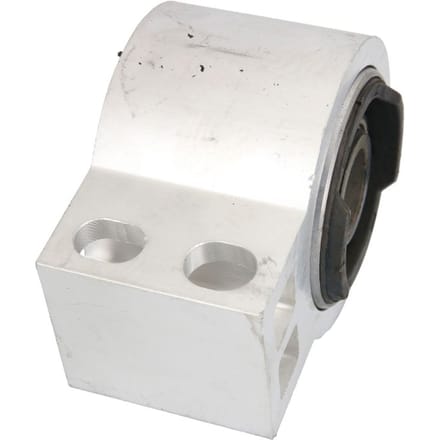 Voorste draagarm silentblock REINHOCH RH14-5010