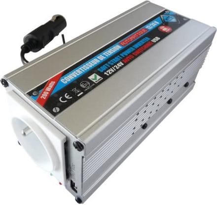 HTC Converter 12 / 24V Automatisch 220 / 240V 200W USB 0,5A