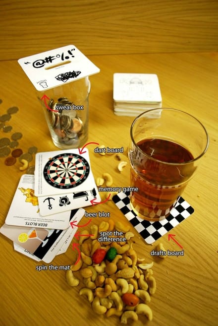 Bar games spelletjes op viltjes van SuckUK