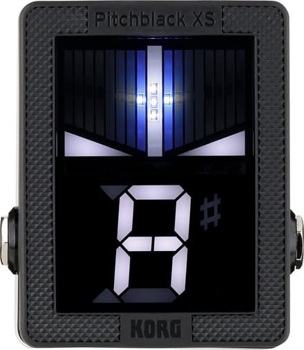 Korg Pitchblack XS CHROMATISCHE PEDAALSTEMMER, compacte vloerstemapparaat met groot display.