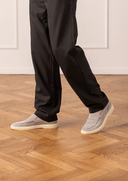Manfield - Heren - Grijze suède loafers - Maat 46