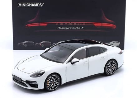 Porsche Panamera Turbo S 2020 - 1:18 - Minichamps
