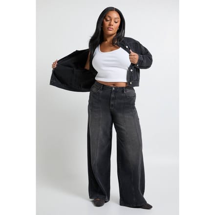 boohoo Dames Plus Naaddetail Rechte Pijp Jeans | Washed Black | Maat: 16