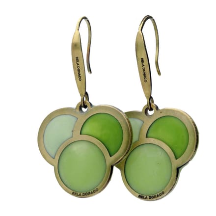 Bela Donaco - Oorbellen – Resin Art – Messing – Olive green
