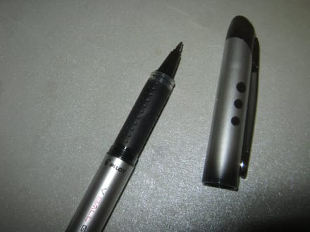 Pilot V7 Grip Rollerball 0.7 zwart M