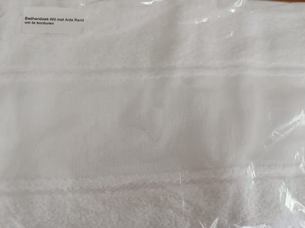 Handdoek met aida band 50 x 100 cm wit