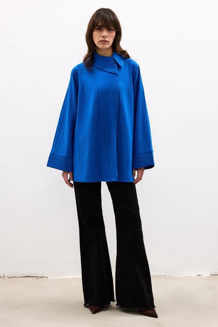 Touché Privé - Blouse met asymmetrische kraag - Koningsblauw - Dames