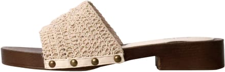 Sandalen om aan te trekken