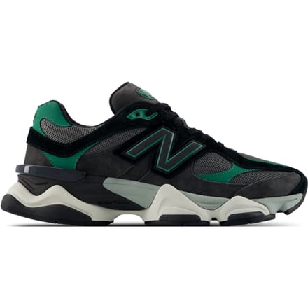 New Balance 9060 Sneakers Heren - Zwart - Maat 42 - Leer