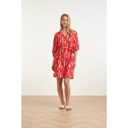 Smashed Lemon Dames jurk met abstracte streep print in rood met roze |