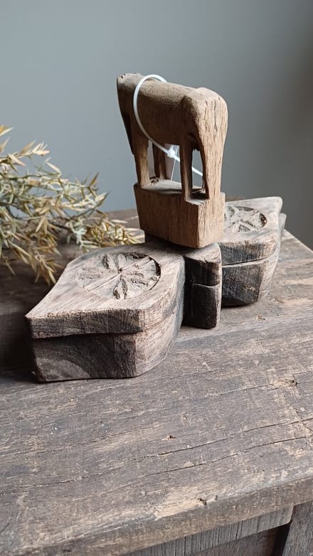Oude spice box orgineel robuust woonaccessoires landelijk