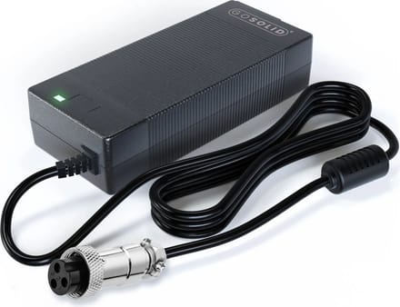 GO SOLID! ® Oplader geschikt voor Teverun Fighter 11+ Elektrische scooter