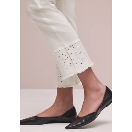 Jeans met flared pijpen en decoratieve zoom