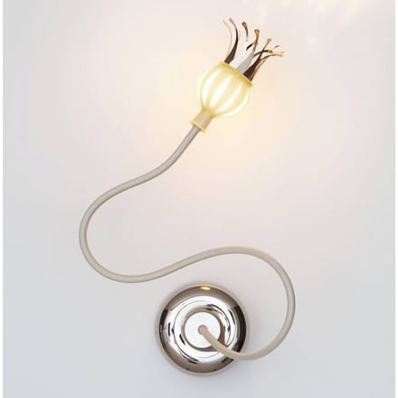 Serien Lighting Wandlamp Poppy met bloeiende bloemblaadjes