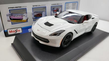 Chevrolet Corvette Stingray Z51 2014 - 1:18 - Maisto