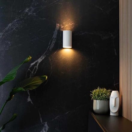 HOFTRONIC – Giove bianco cilindervormige wandlamp – Dimbaar – Up en downlight – Mat wit aluminium – GU10 fitting – IP20 – Binnengebruik