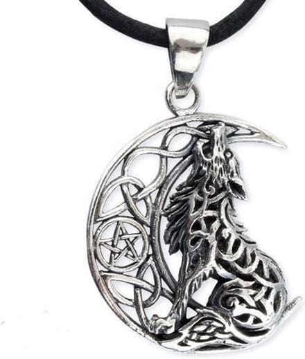 Huilende wolf met maan zilveren hanger