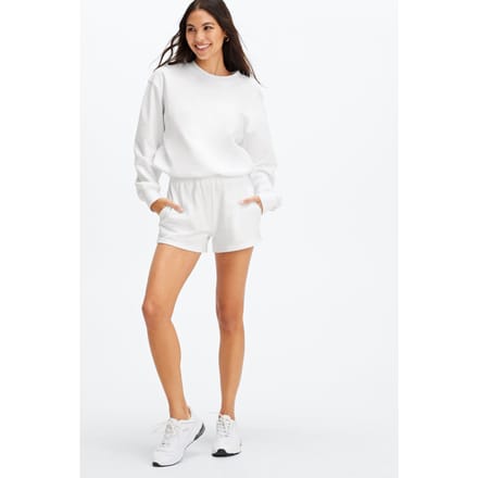 Fabletics Lightweight Go-to Slim Sweatshort Bright White Größe: M REG | Kurze Sporthosen Outlet | Damen | Weiß