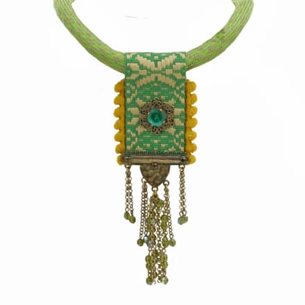 Boho necklace with fabric and chains(747 92N 26444)