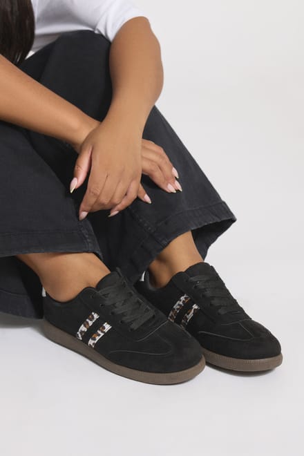 Yours Zwarte Retro Luipaardstreep Sneakers In Extra Brede Eeepasvormsize 37EEE