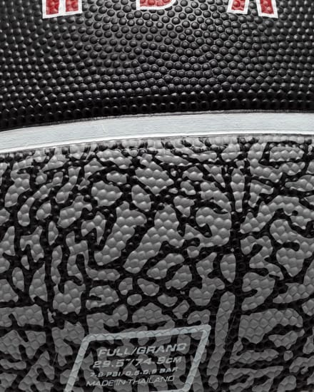 JORDAN PLAYGROUND 2.0 8P DEFLATED SIZE 7