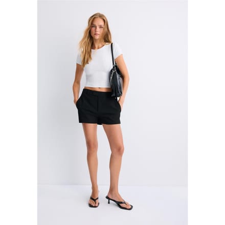 Stradivarius Gestreepte geklede shorts  Zwart 34