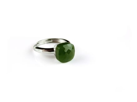 Ring in zilver model pomellato groene steen