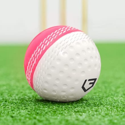 Cricket Bal - Oefen Bal - Sport Training - Speciale Swing - Standaard Maat - Roze Wit