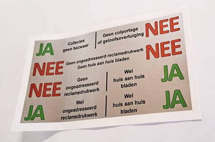 Wikiprints Brievenbusstickers - Stickervel met diverse varianten Ja/Nee - Zilveren sticker