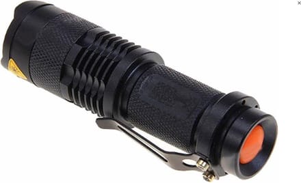 Mini zaklamp Q5 LED - zwart + Industrial batterij
