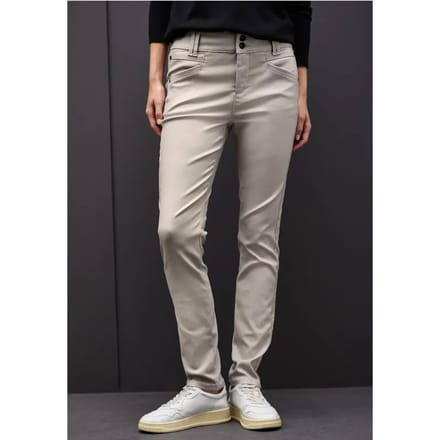 Slim Fit gecoate broek