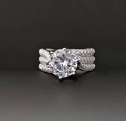 Dames Ring - Zilver Kleur met Zirkonia - diameter 19 mm