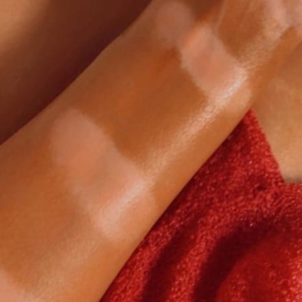 Rose & Caramel Purity Bathe Away Self Tan Removing Bubble Bath 500ml