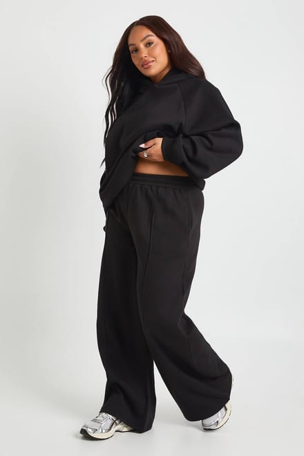 boohoo Dames Plus Core Basic Pintuck-detail jogger met rechte pijpen | Zwart | Maat: 54