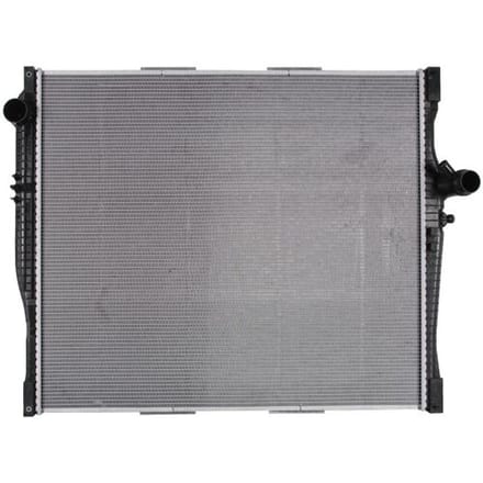 Radiator NISSENS 654790
