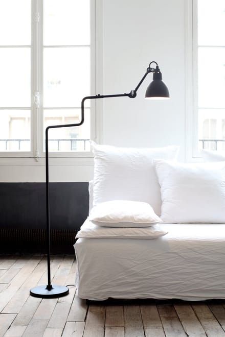 DCWéditions - LAMPE GRAS N°411 vloerlamp - rood - conisch