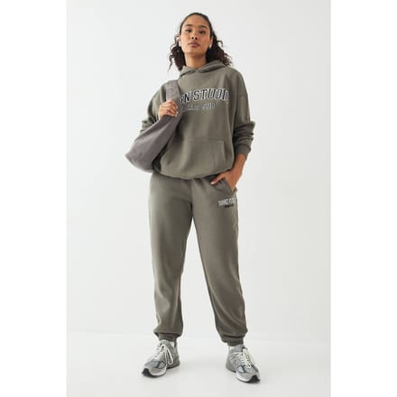Dames DSGN Studio Applique Oversized Cuffed Jogger | Kaki | Maat: Medium