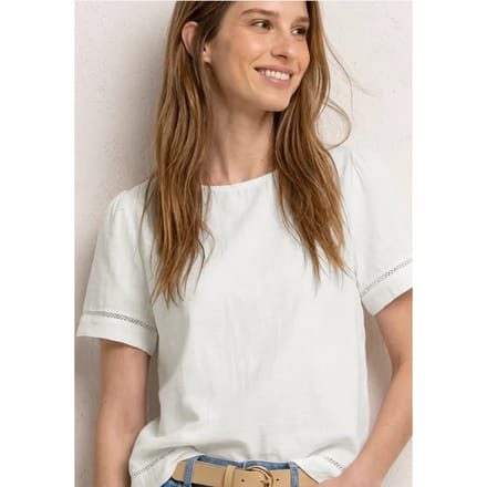 Blouseshirt met ronde hals en tapedetails