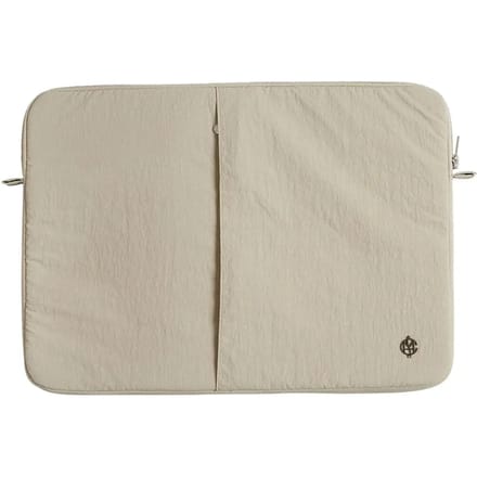 Vrouwelijke laptop sleeve Moss Copenhagen Sasja Icon