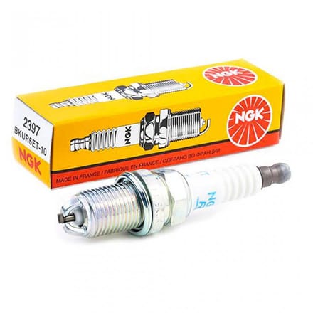 Bougie d'allumage NGK pour Auto BR8ES11 / 7986 Neuf