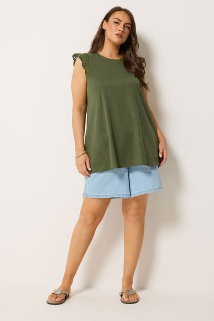 Yours Khakigroene Broderie Top Met Ruches Size 42