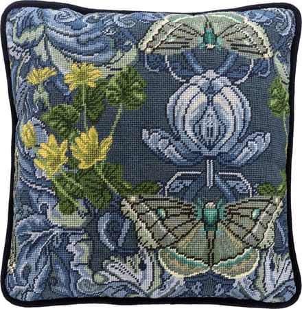Bothy Threads borduurkussenpakket fatal anemone TAM2 voorbedrukt