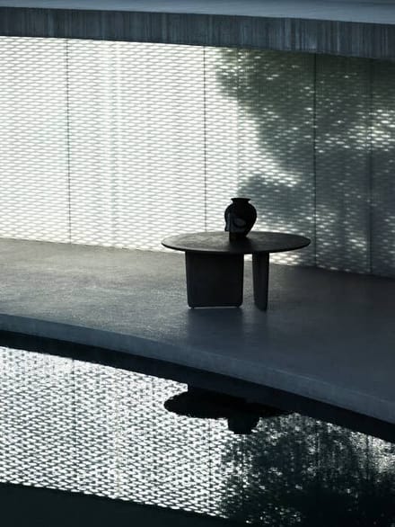 B&B Italia Tobi-Ishi tafel rond outdoor - grey cement