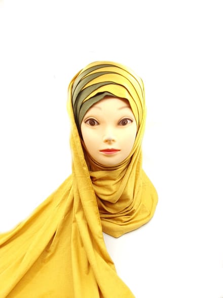 Elagante Mosterd kleur hoofddoek, Mooie hijab.