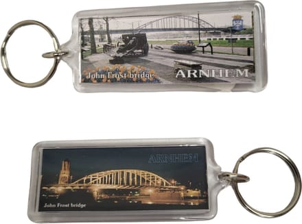 Arnhem Sleutelhanger Combinatie John Frost Bridge Bij Nacht En Dag