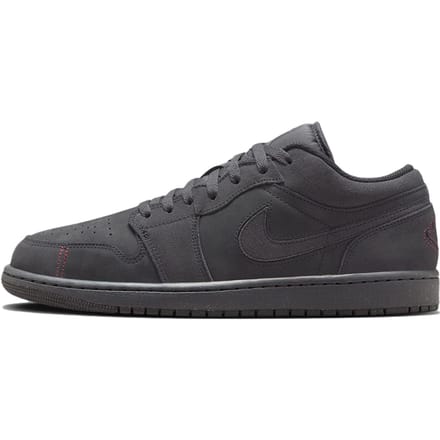 Jordan 1 Low Sneakers Heren - Zwart - Maat 42 - Leer