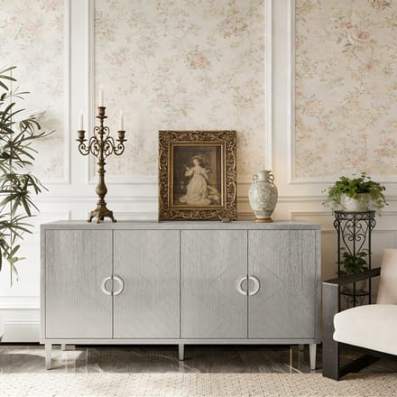 Dressoir - 152 cm - Met 4 Deuren en Grenen Poten - Stijlvol en Functioneel - MDF - Champagne