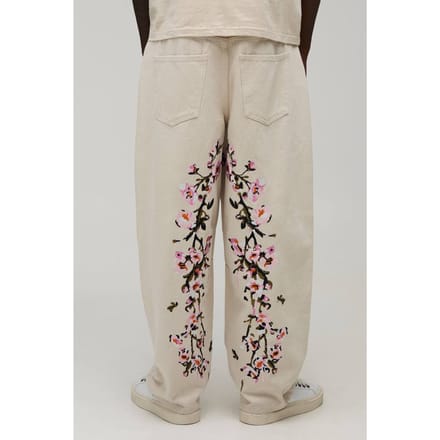 Jeans Met Ballonpasvorm En Geborduurd Bloemenpatroon | Ecru | Size 34R