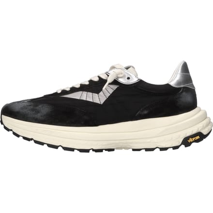 4b12 Zwarte sneakers